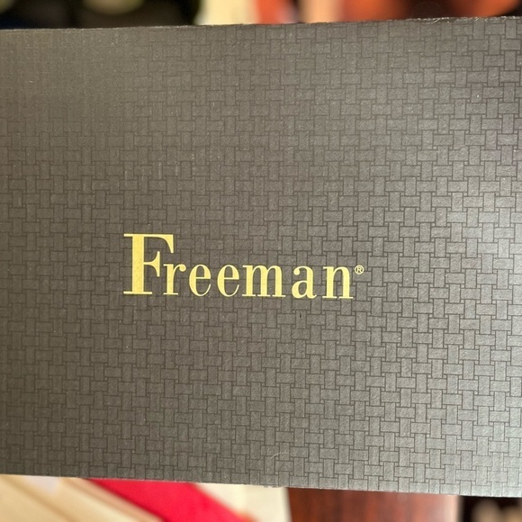 Freeman black shoes 10.5 M